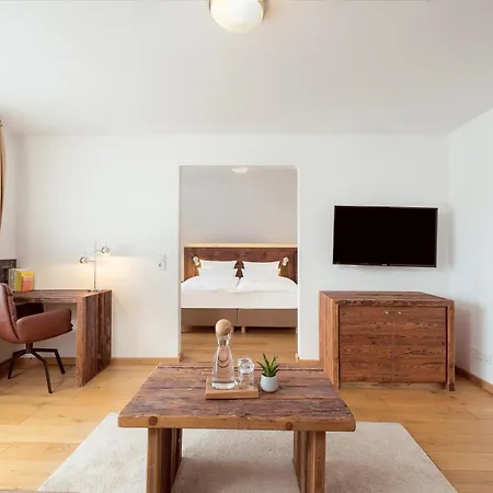 Adler Gourmet & 4* 하우세른