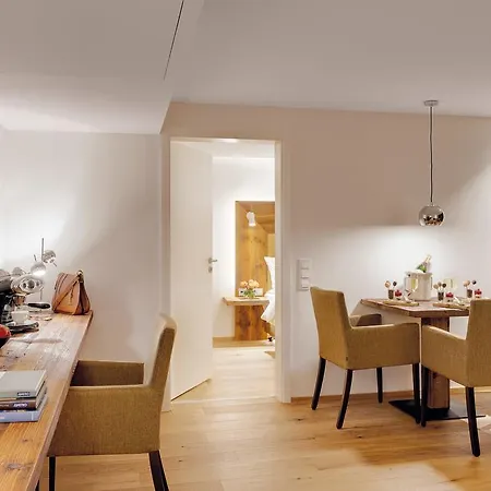 Adler Gourmet & 4*