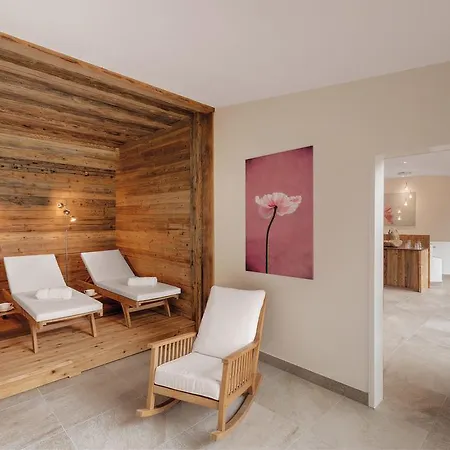 Hotel Adler Gourmet & 4*