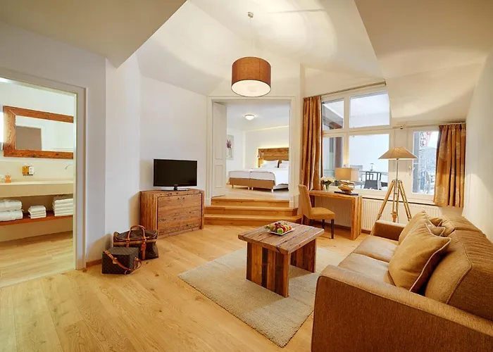 Hotel Adler Gourmet & 4*